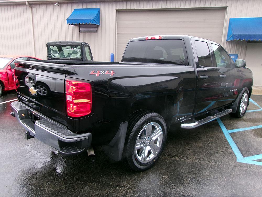 used 2018 Chevrolet Silverado 1500 car, priced at $26,900