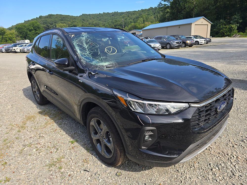 used 2025 Ford Escape car, priced at $16,000