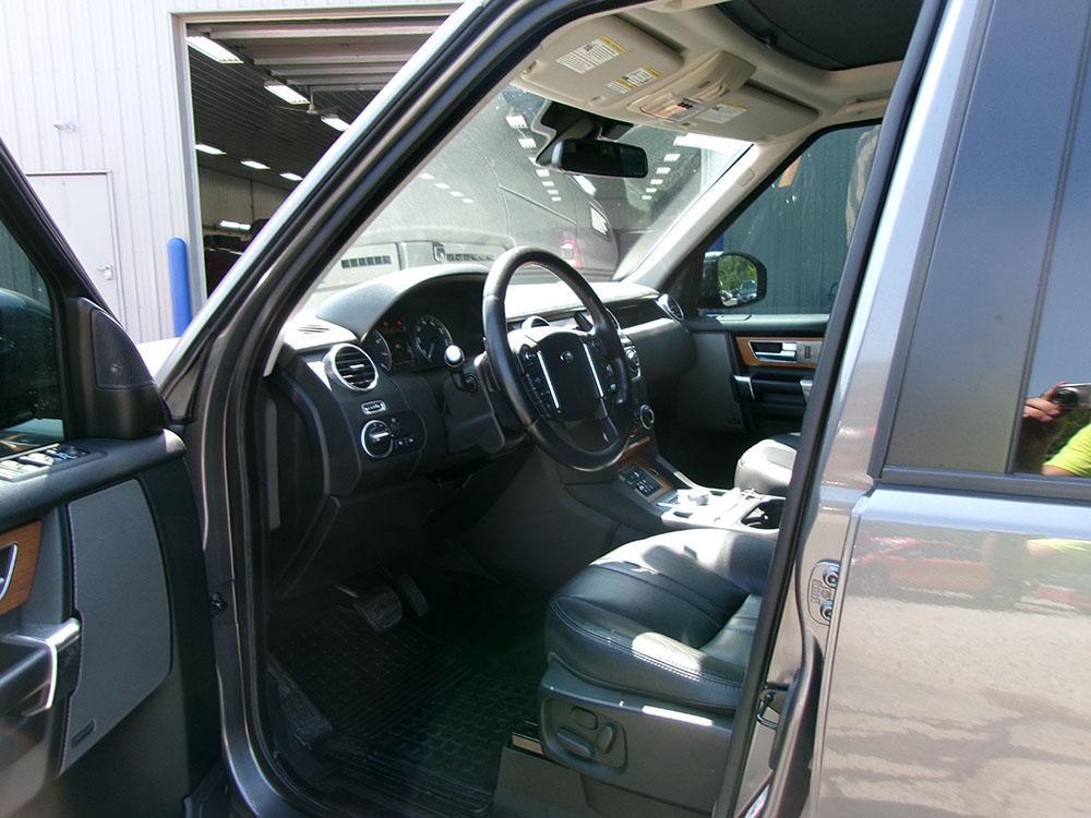 used 2016 Land Rover LR4 car, priced at $9,900