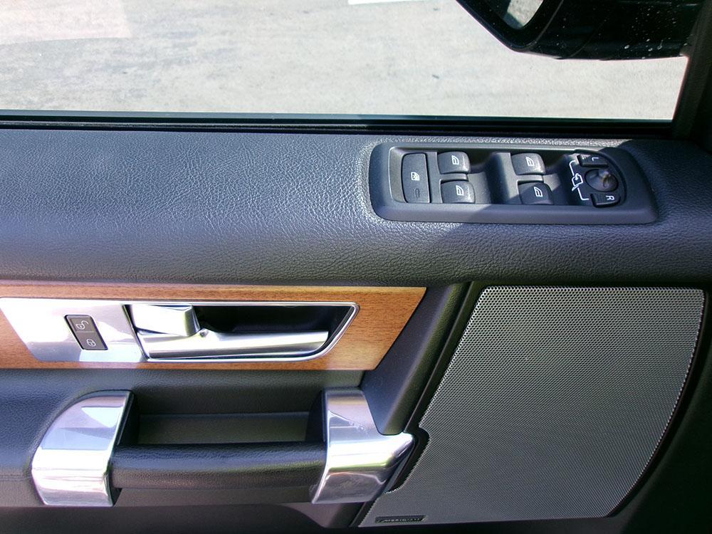 used 2016 Land Rover LR4 car, priced at $9,900