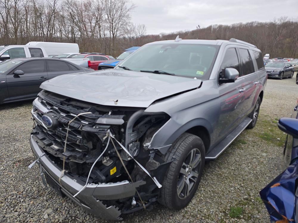 used 2022 Ford Expedition Max car, priced at $24,900
