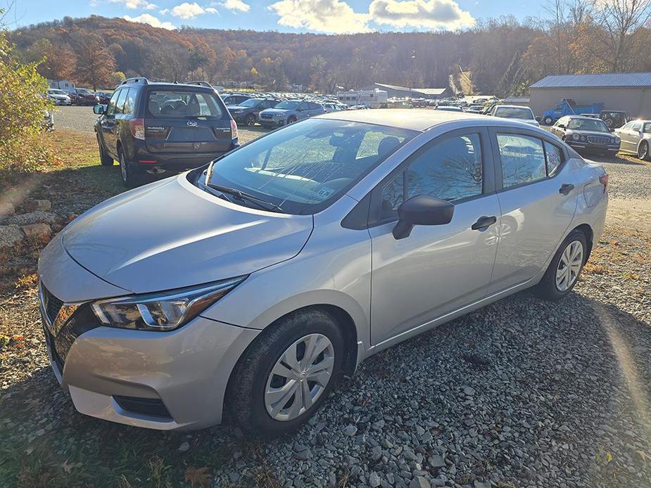 used 2021 Nissan Versa car