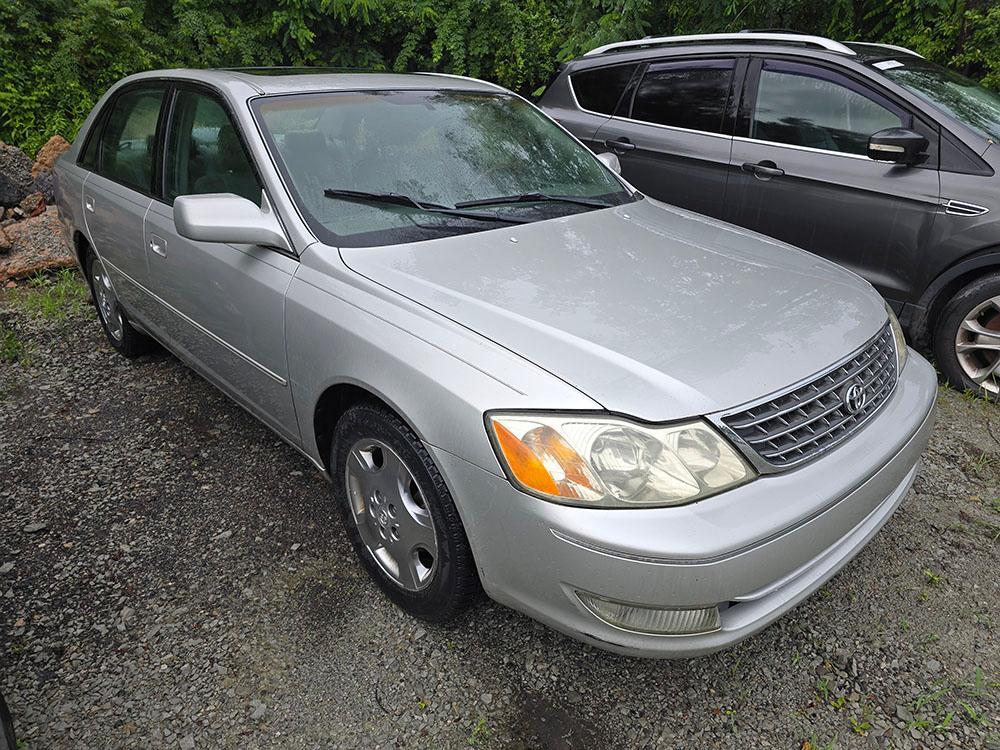 used 2004 Toyota Avalon car