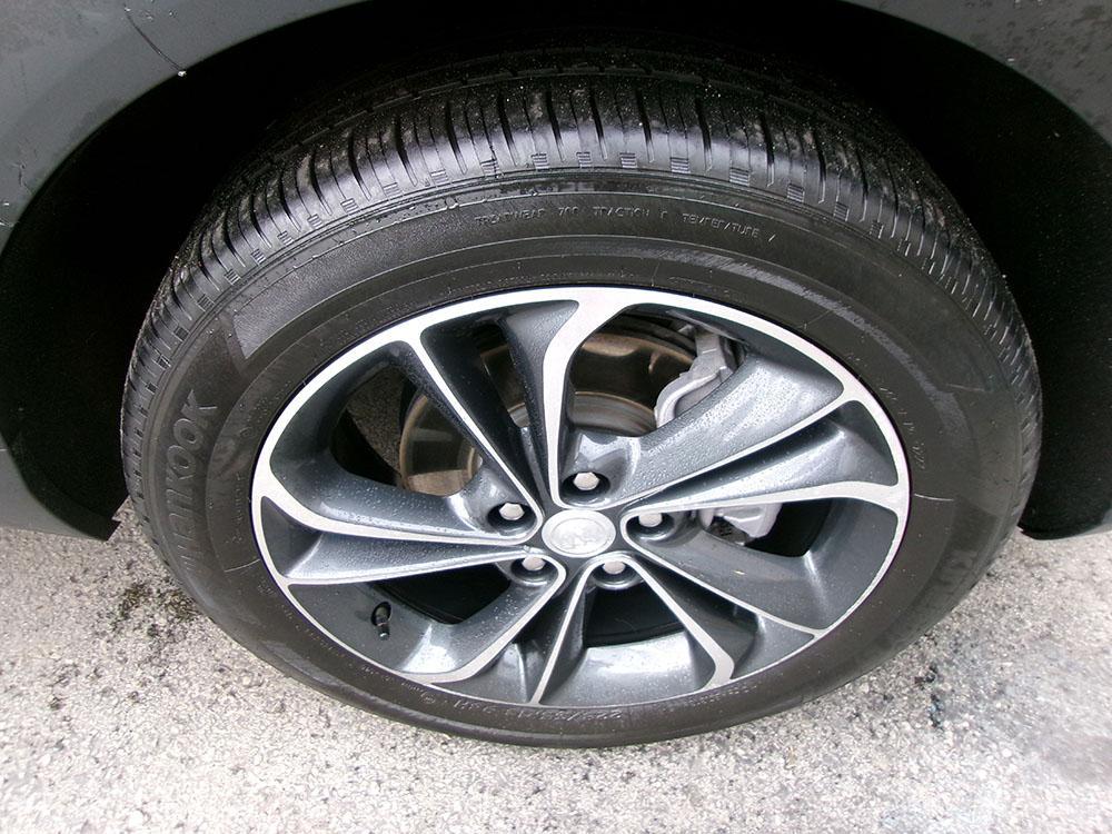 used 2023 Buick Encore GX car, priced at $10,900