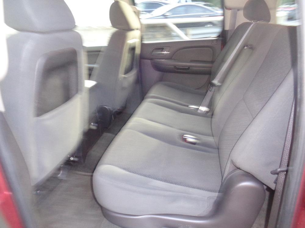 used 2008 Chevrolet Suburban car, priced at $7,100