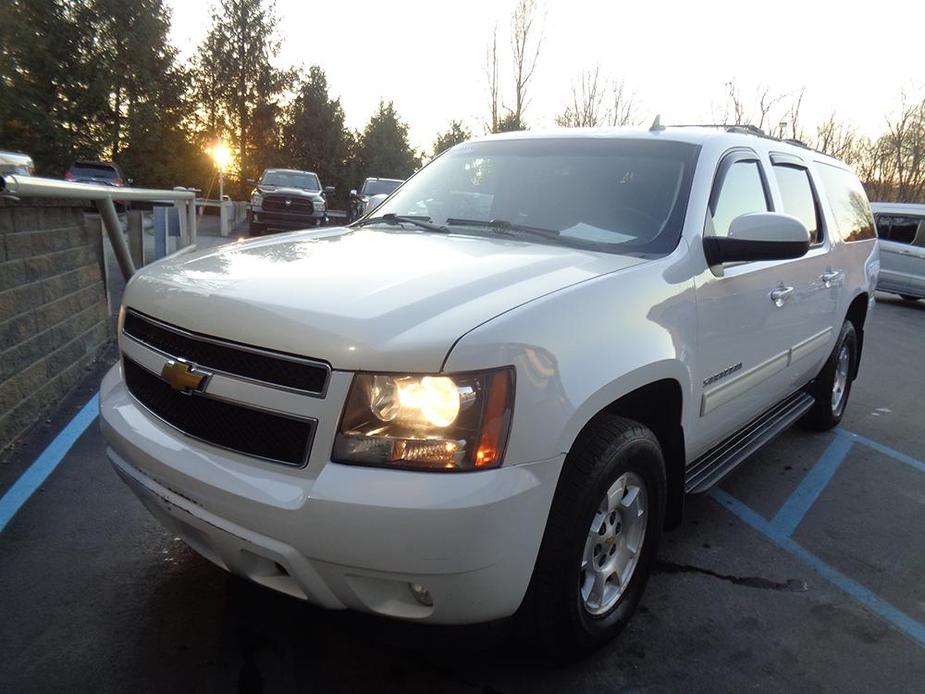 used 2013 Chevrolet Suburban car, priced at $13,900