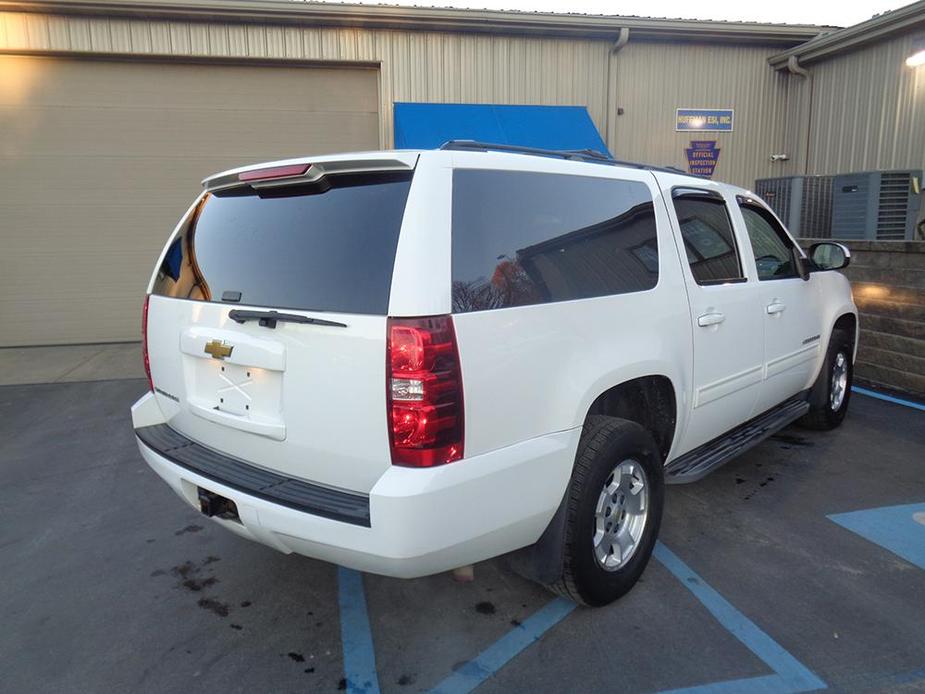 used 2013 Chevrolet Suburban car, priced at $13,900