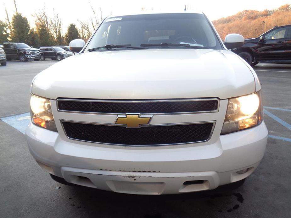 used 2013 Chevrolet Suburban car, priced at $13,900