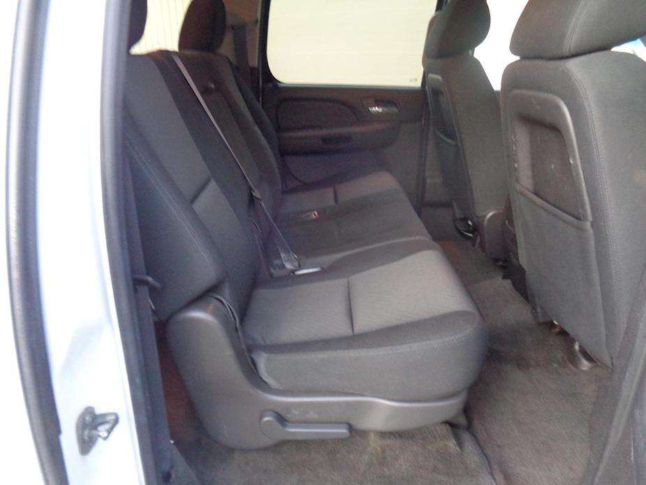 used 2013 Chevrolet Suburban car, priced at $13,900