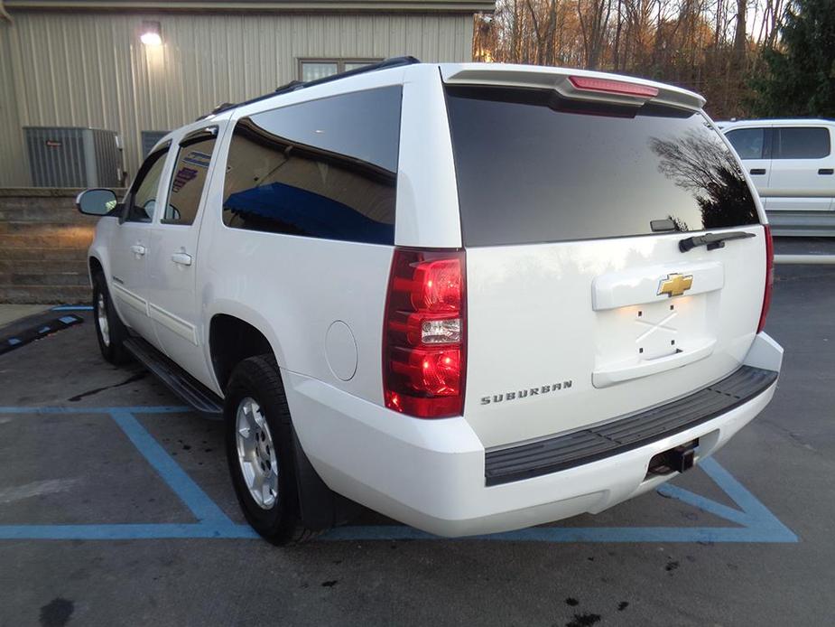 used 2013 Chevrolet Suburban car, priced at $13,900