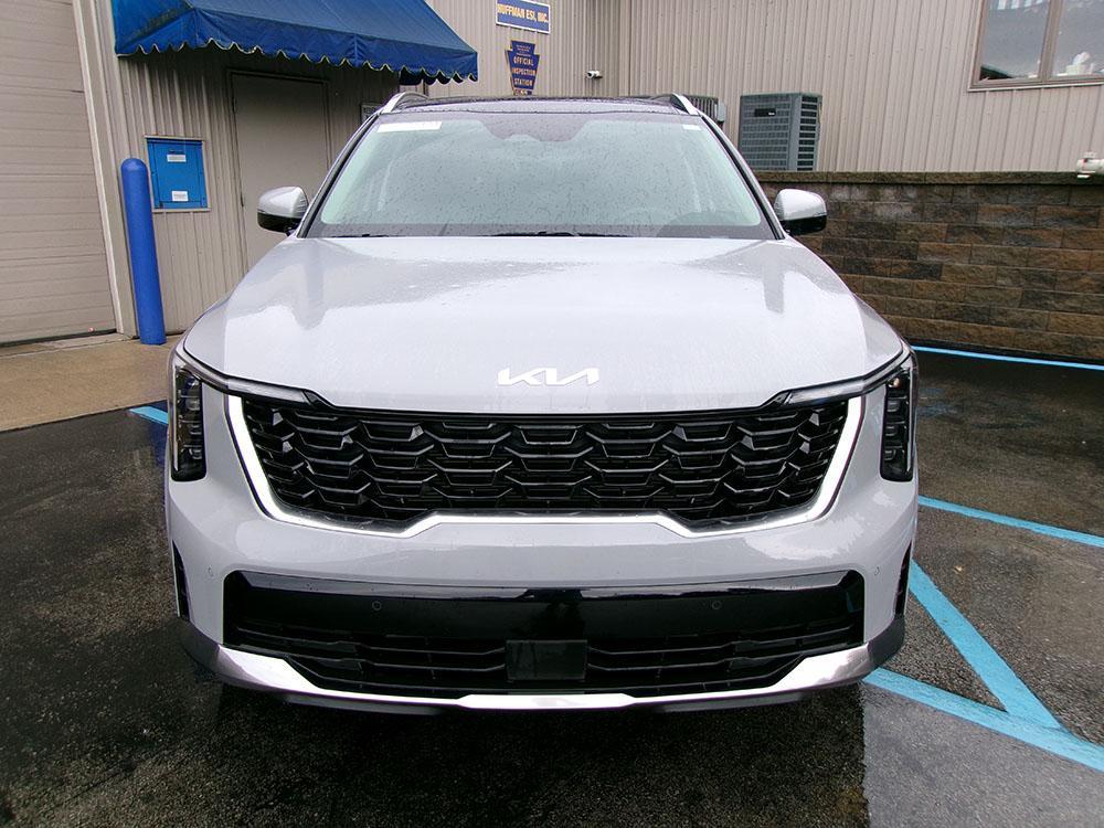 used 2024 Kia Sorento car, priced at $26,900