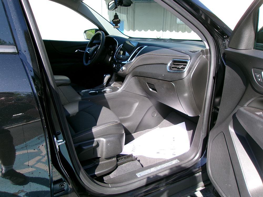 used 2021 Chevrolet Equinox car, priced at $21,900