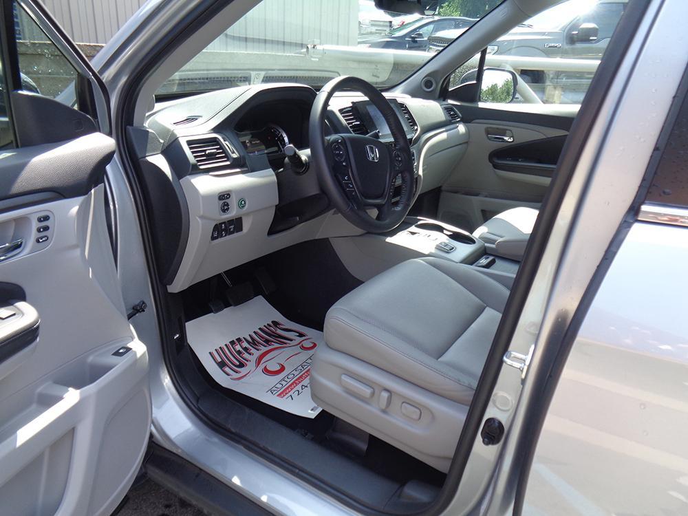 used 2021 Honda Ridgeline car, priced at $27,900