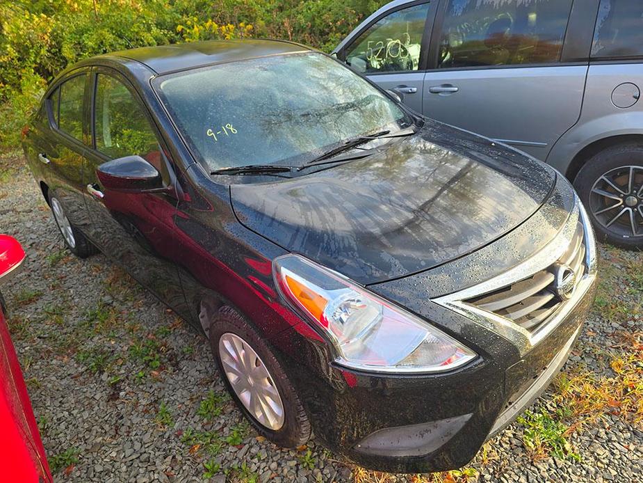 used 2016 Nissan Versa car