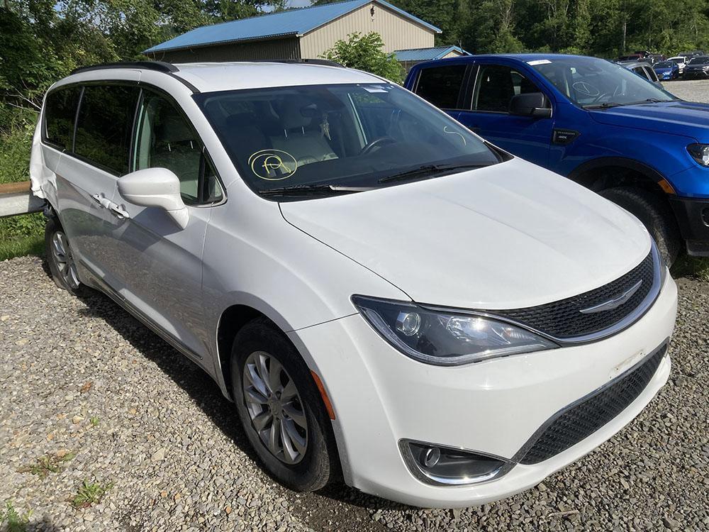 used 2017 Chrysler Pacifica car, priced at $9,500