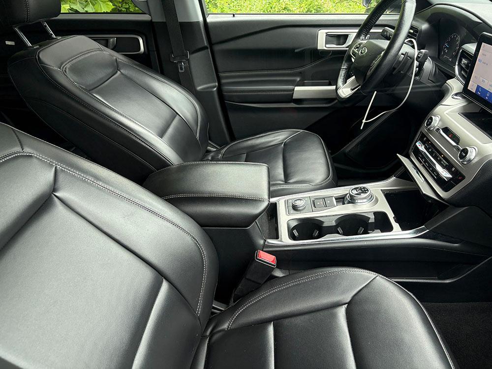 used 2021 Ford Explorer car