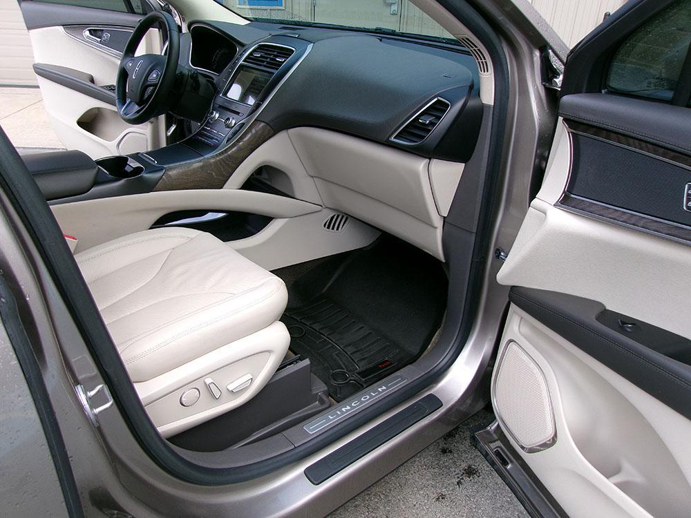 used 2018 Lincoln MKX car, priced at $11,000