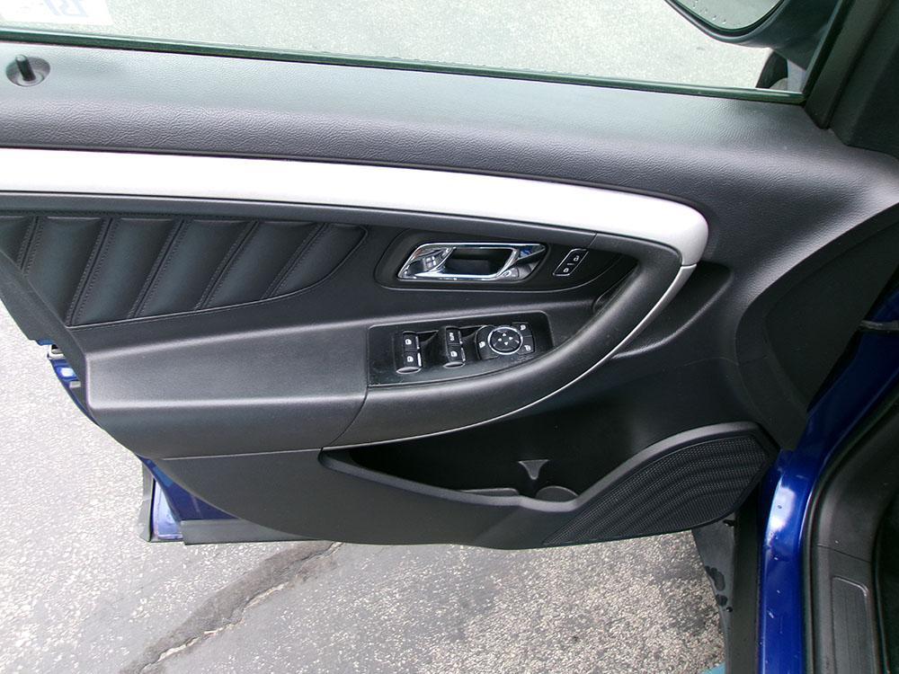 used 2014 Ford Taurus car, priced at $5,600