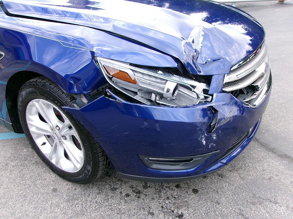 used 2014 Ford Taurus car, priced at $5,600