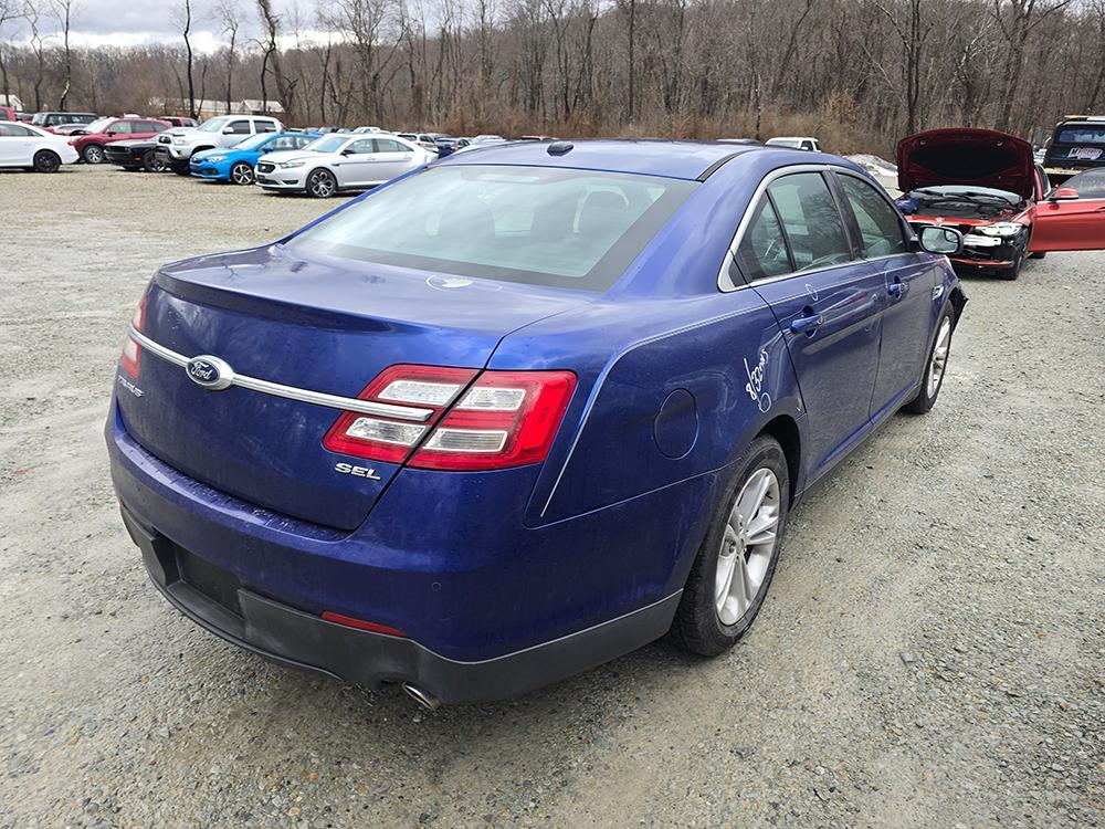 used 2014 Ford Taurus car, priced at $5,600
