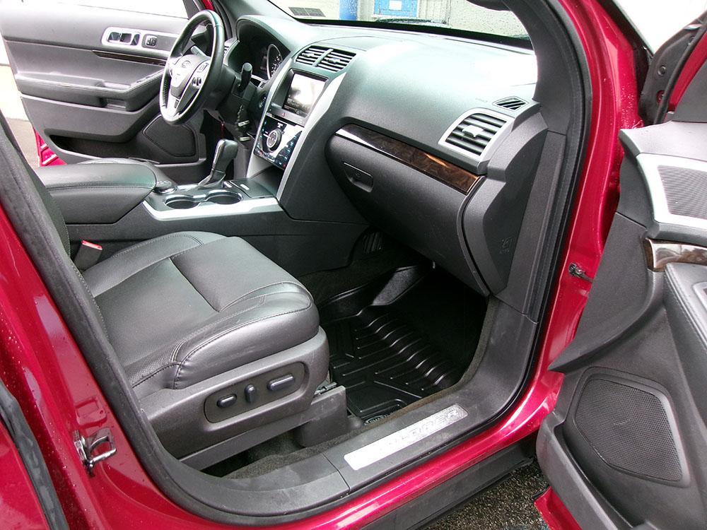 used 2015 Ford Explorer car, priced at $14,000