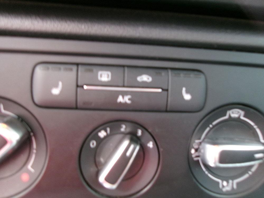 used 2014 Volkswagen Beetle car