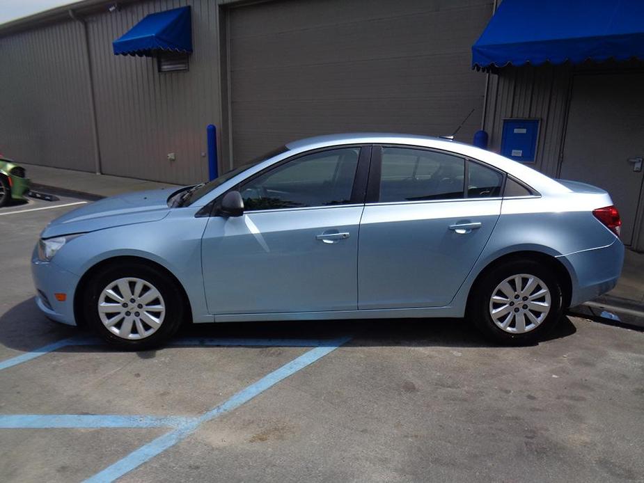 used 2011 Chevrolet Cruze car, priced at $4,900