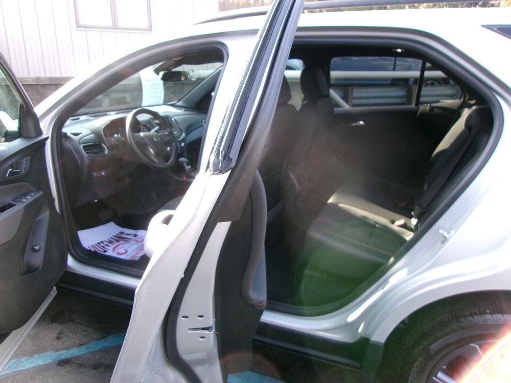used 2022 Chevrolet Equinox car, priced at $23,900