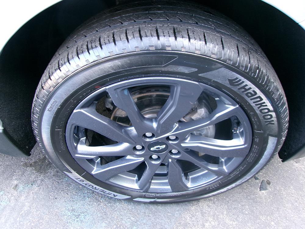used 2022 Chevrolet Equinox car, priced at $23,900
