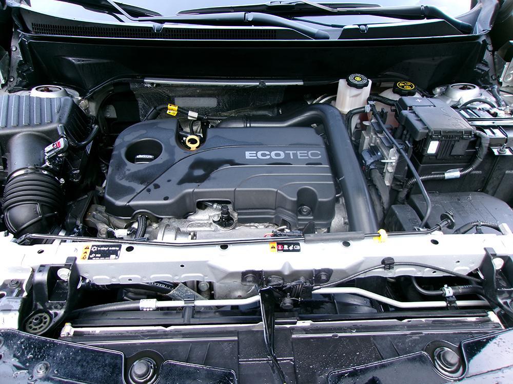 used 2022 Chevrolet Equinox car, priced at $23,900