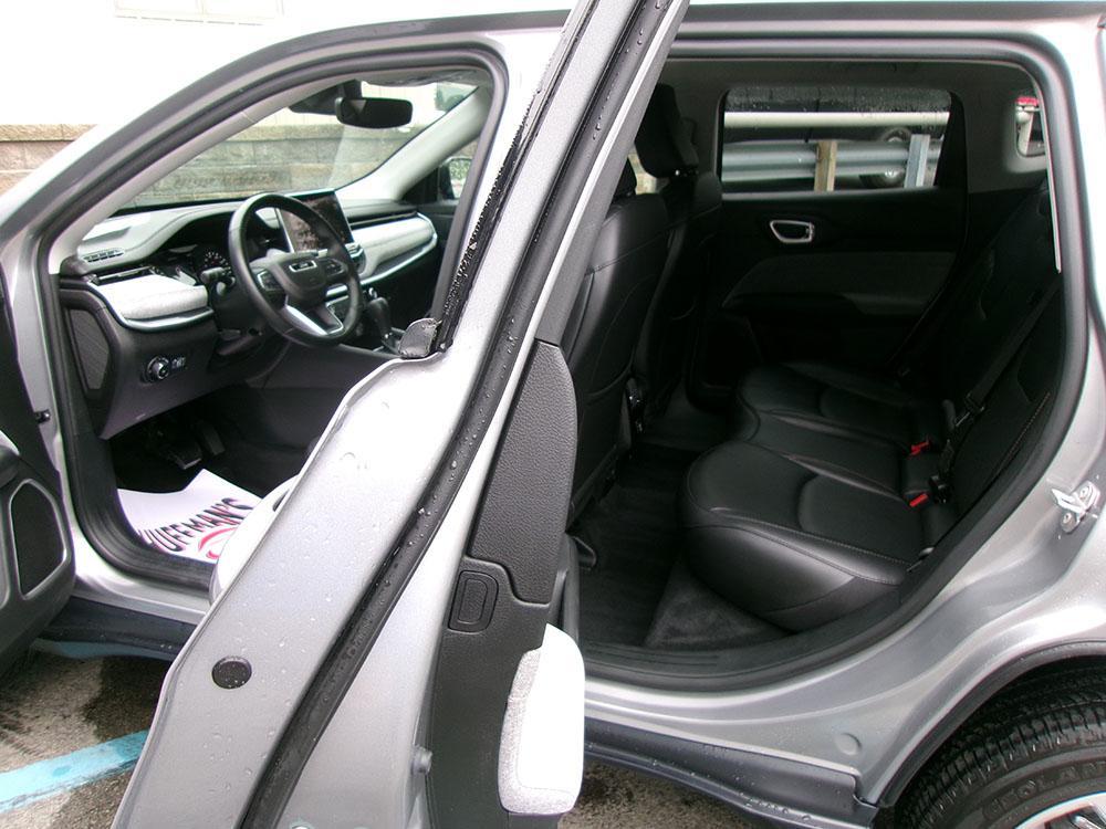 used 2022 Jeep Compass car, priced at $16,700