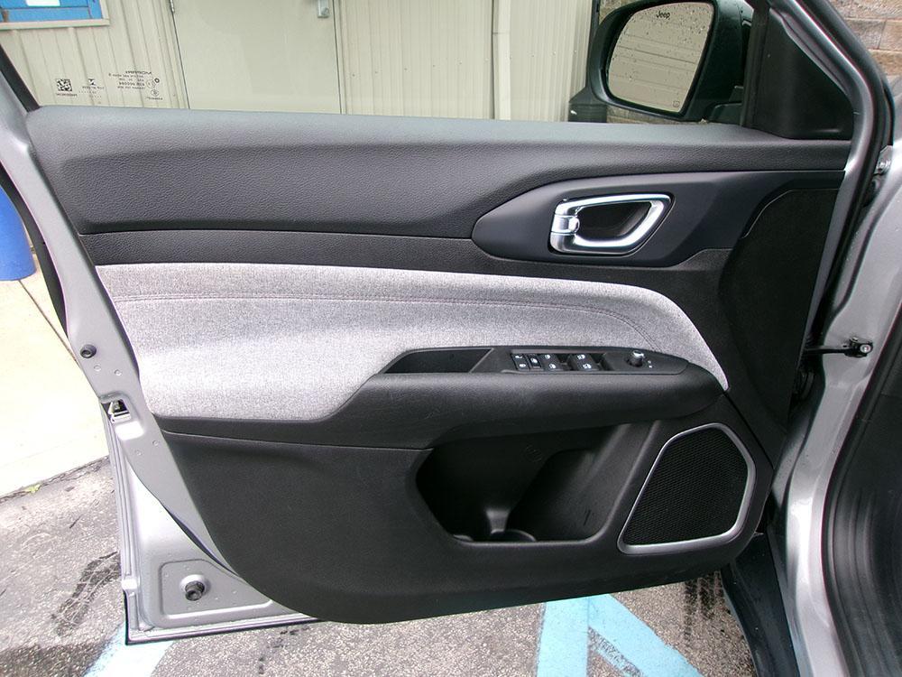 used 2022 Jeep Compass car, priced at $16,700