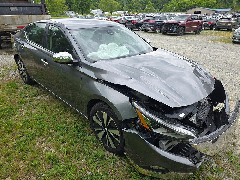 used 2022 Nissan Altima car, priced at $6,700