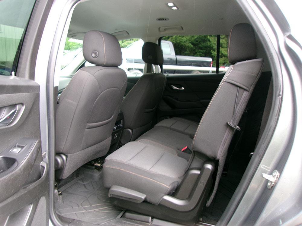 used 2020 Chevrolet Traverse car, priced at $12,500
