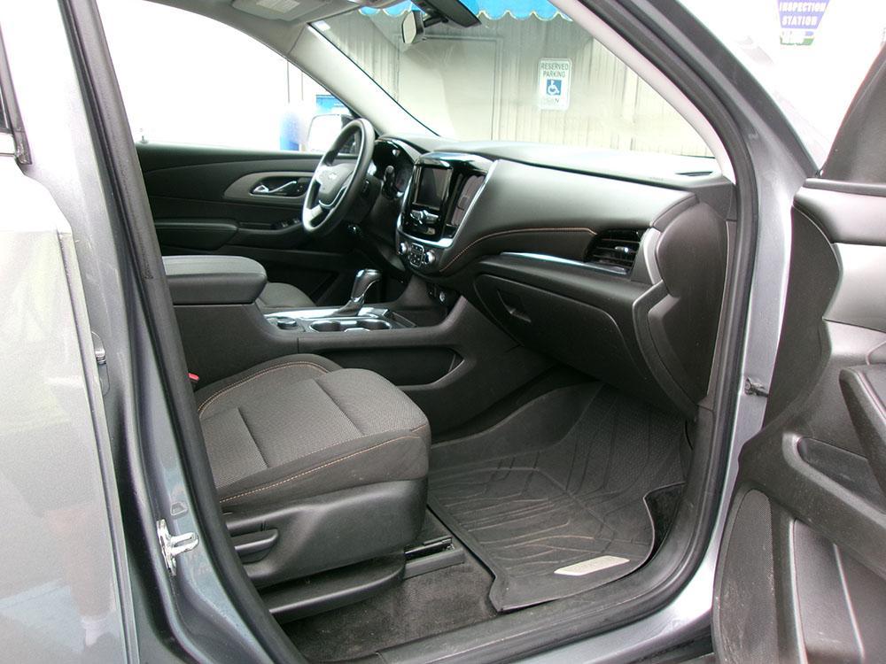 used 2020 Chevrolet Traverse car, priced at $12,500