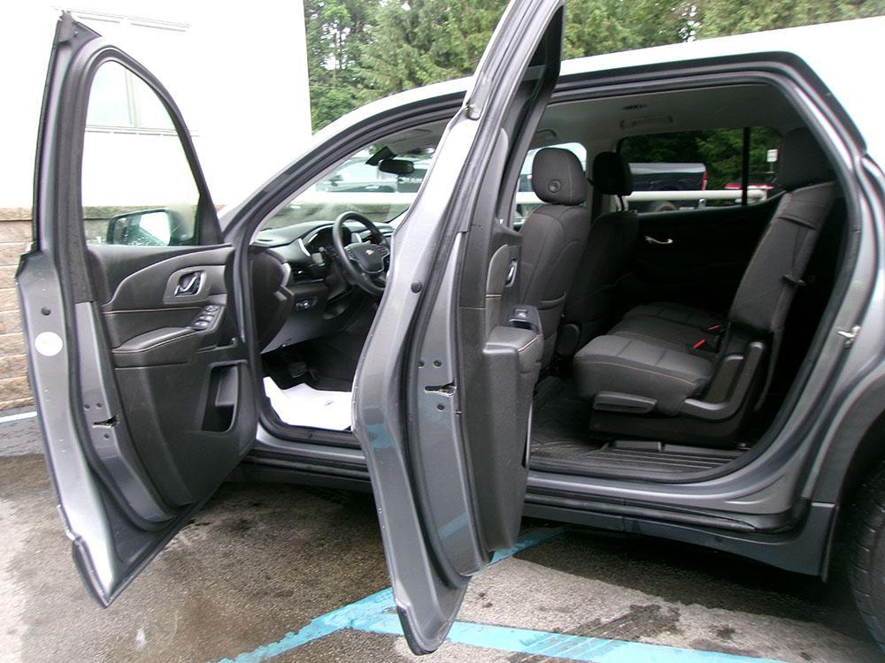 used 2020 Chevrolet Traverse car, priced at $12,500