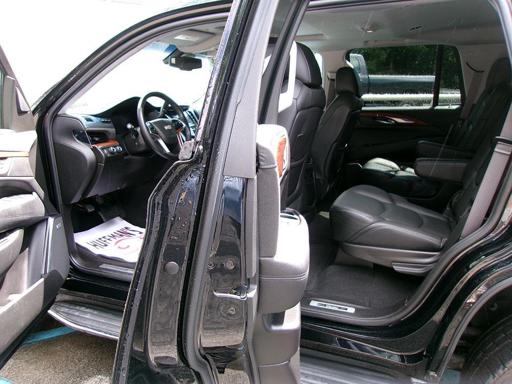 used 2015 Cadillac Escalade car, priced at $22,900