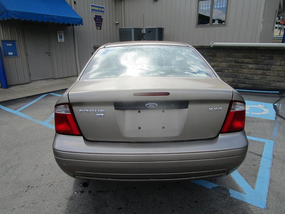 used 2005 Ford Focus car, priced at $3,000