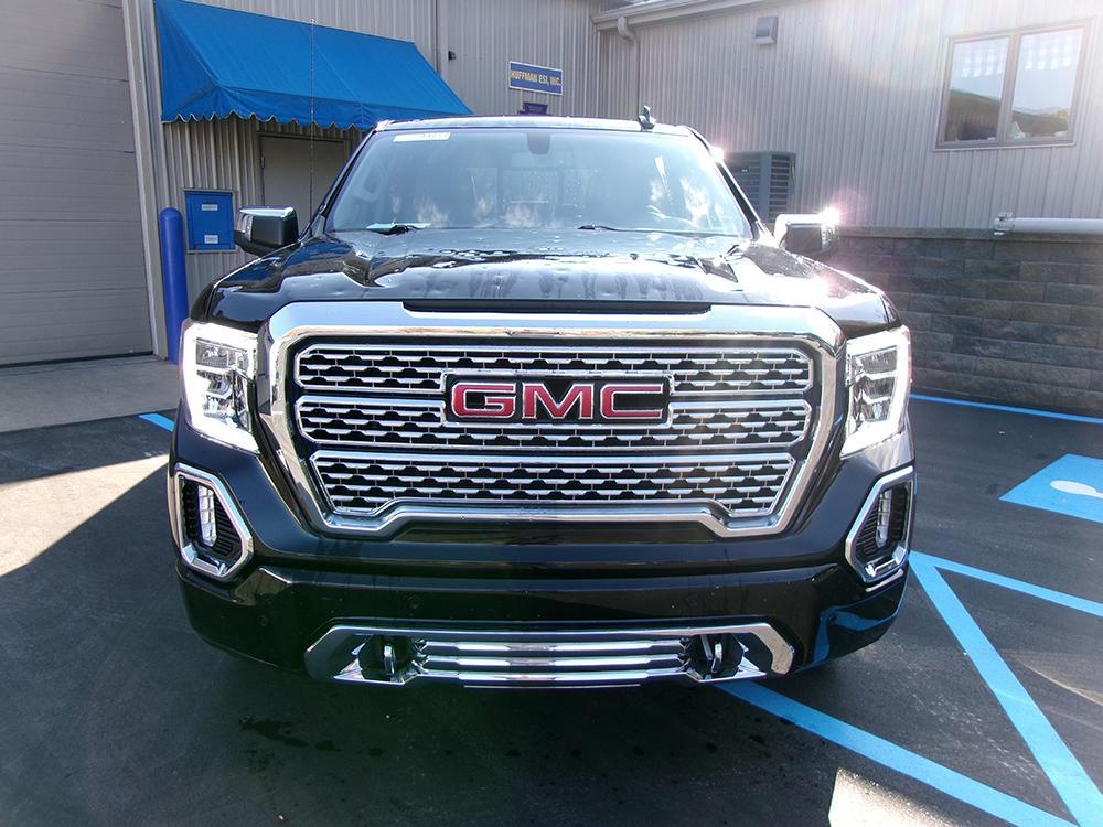 used 2021 GMC Sierra 1500 car, priced at $36,900