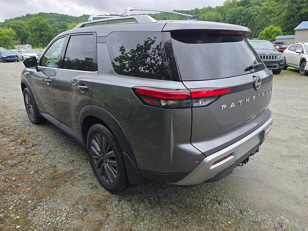 used 2024 Nissan Pathfinder car