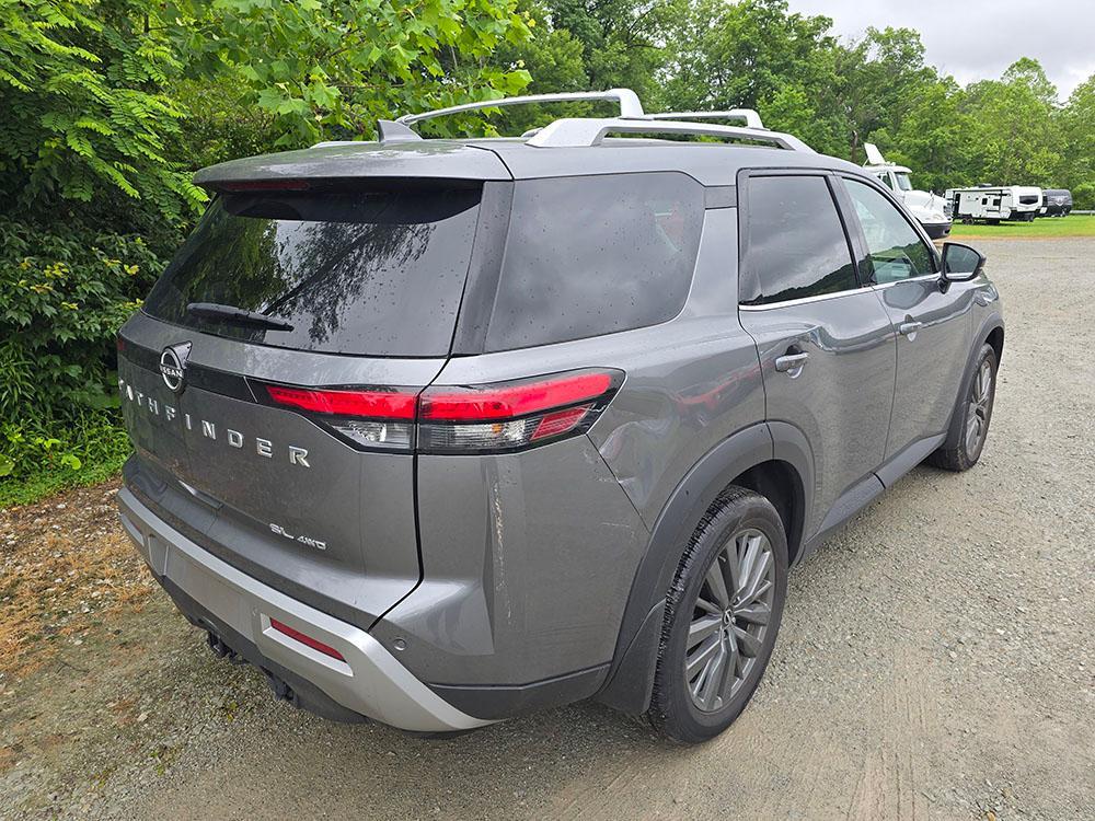 used 2024 Nissan Pathfinder car