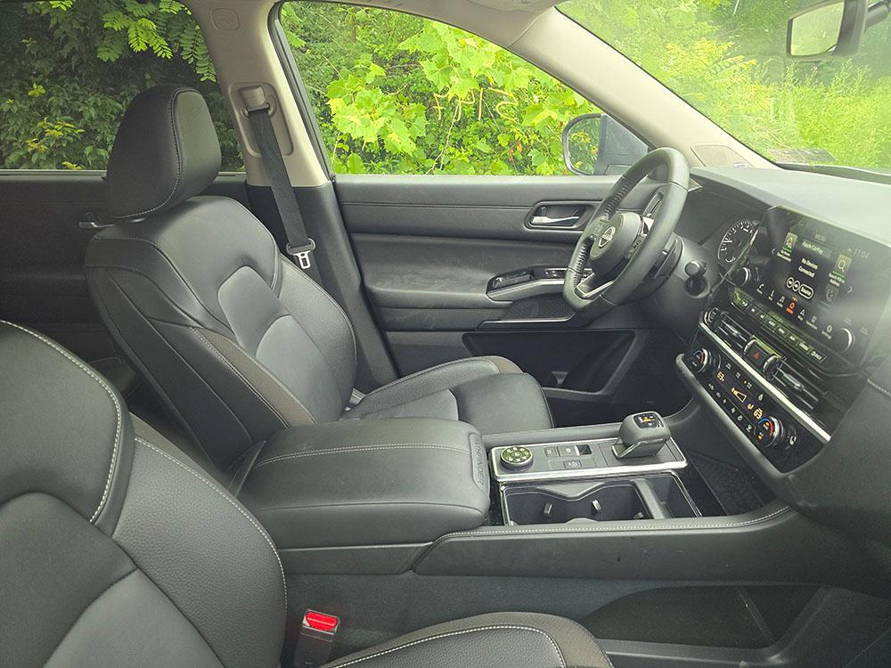 used 2024 Nissan Pathfinder car