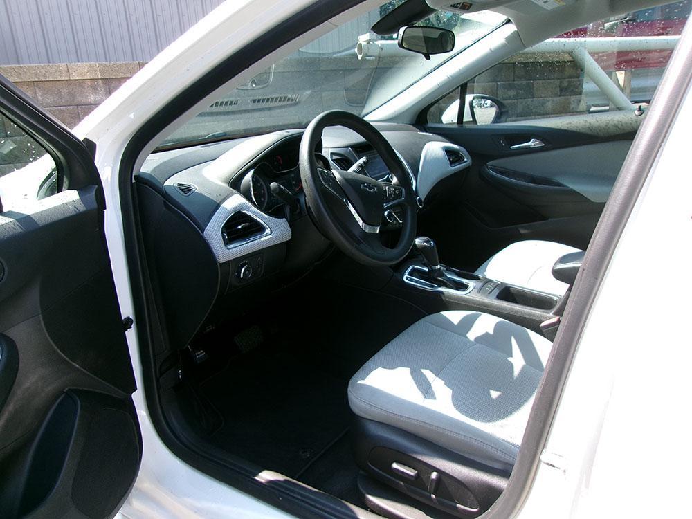 used 2019 Chevrolet Cruze car, priced at $8,900