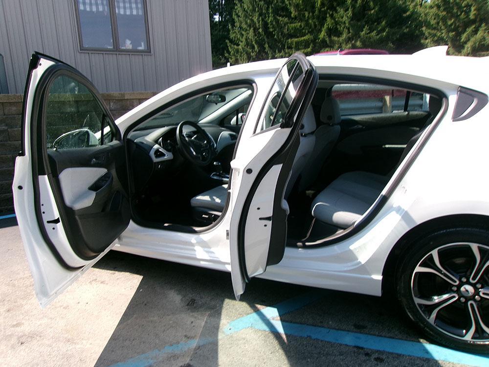 used 2019 Chevrolet Cruze car, priced at $8,900