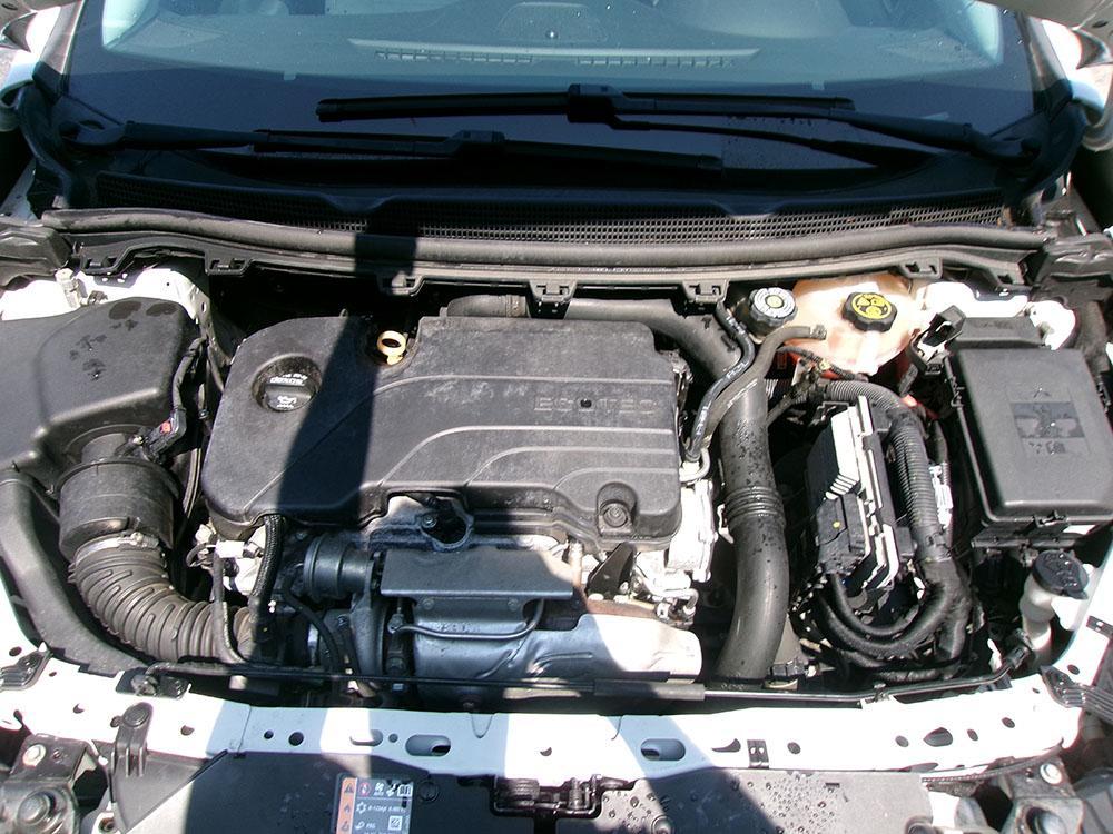 used 2019 Chevrolet Cruze car, priced at $8,900