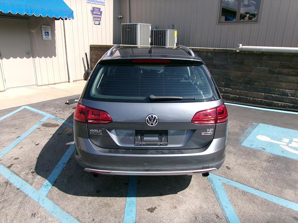 used 2017 Volkswagen Golf Alltrack car, priced at $9,900