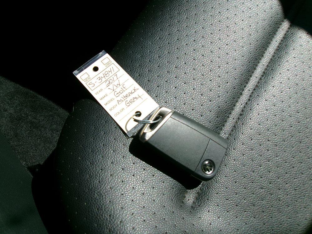 used 2017 Volkswagen Golf Alltrack car, priced at $9,900