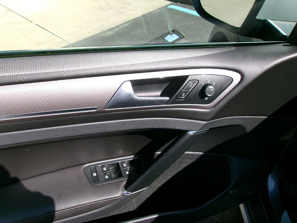 used 2017 Volkswagen Golf Alltrack car, priced at $9,900