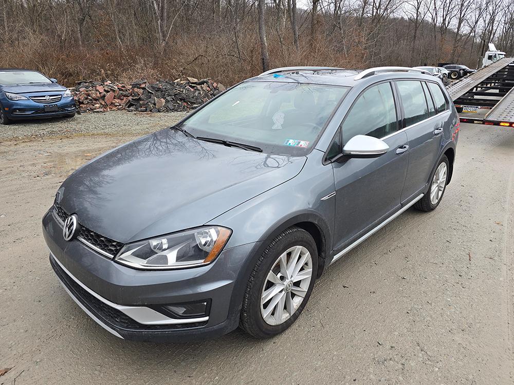 used 2017 Volkswagen Golf Alltrack car, priced at $9,900