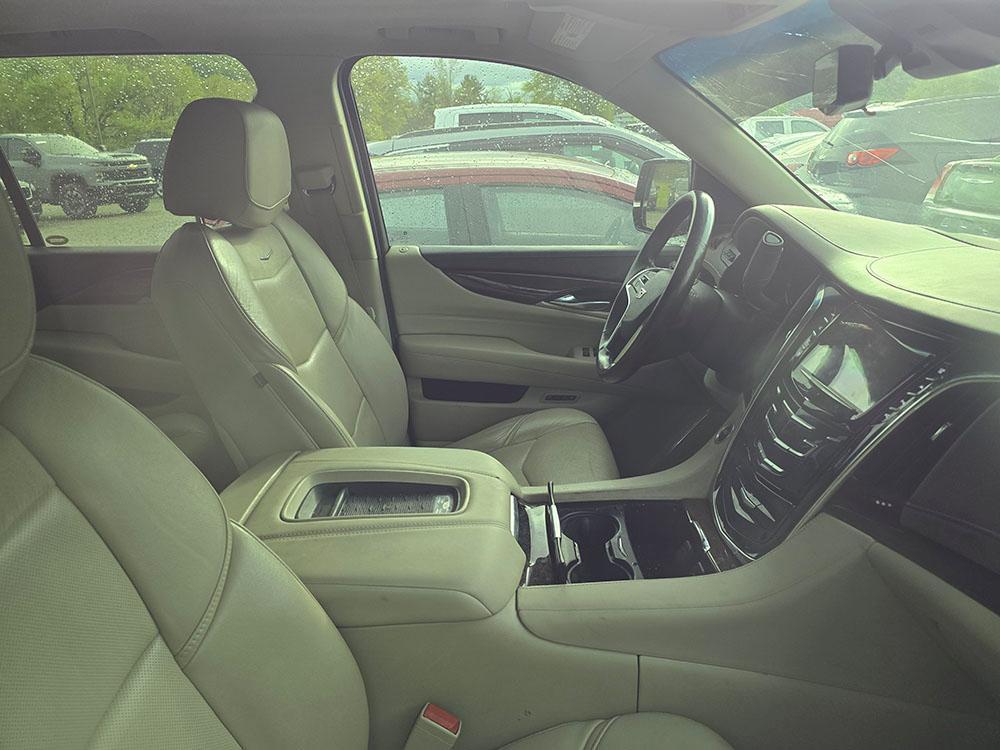 used 2017 Cadillac Escalade ESV car